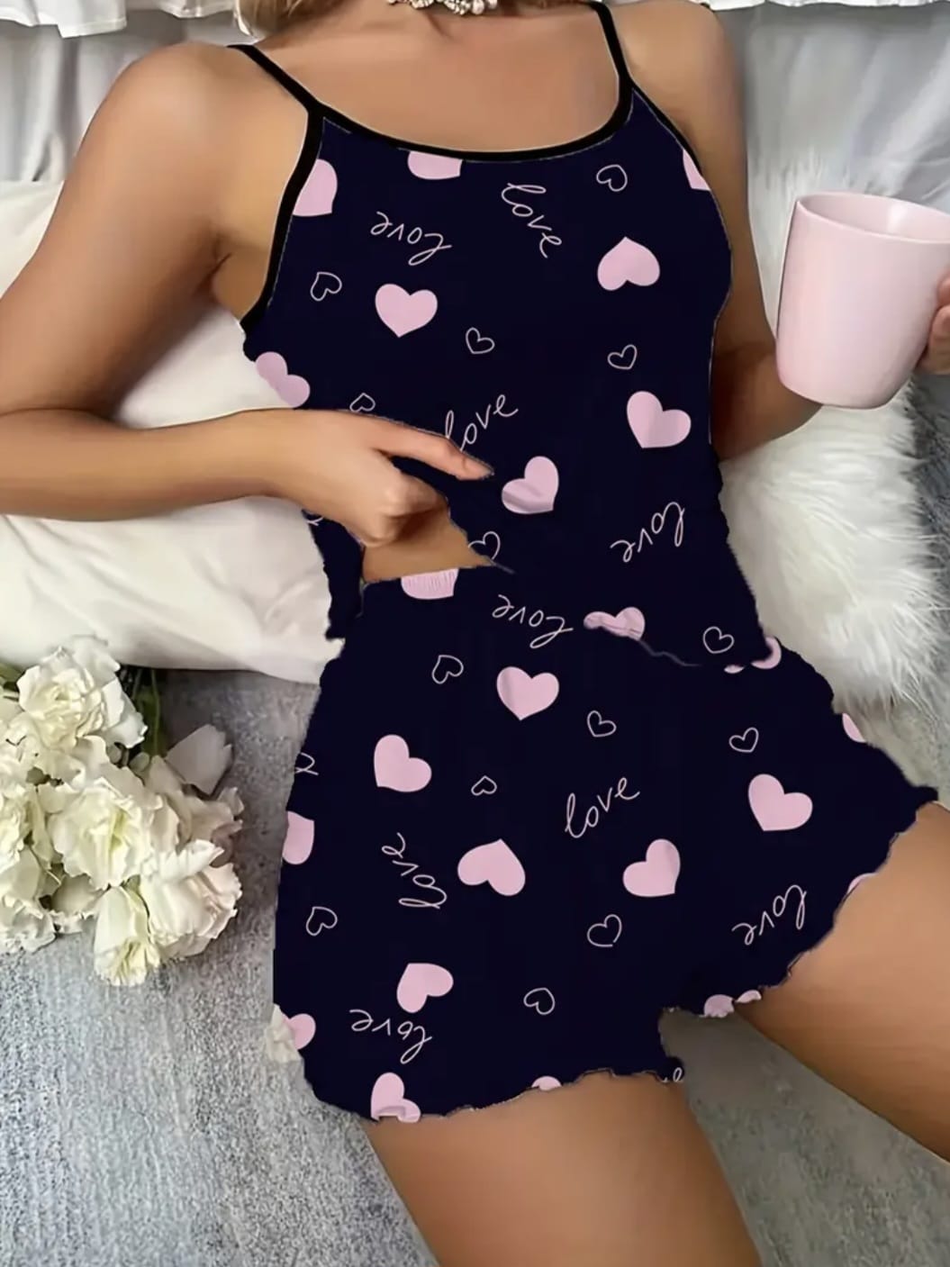 PIJAMA CORAZONES NEGRA